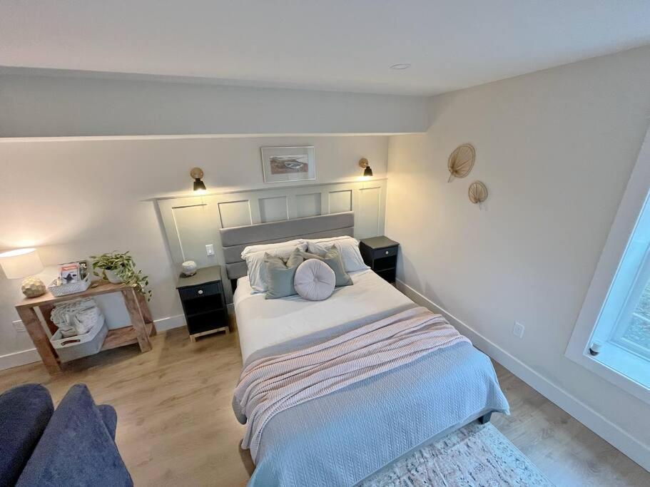 Modern Studio With Soft Tub And Mountain Views - Ratcliffe Guest Suite Duncan Exterior photo